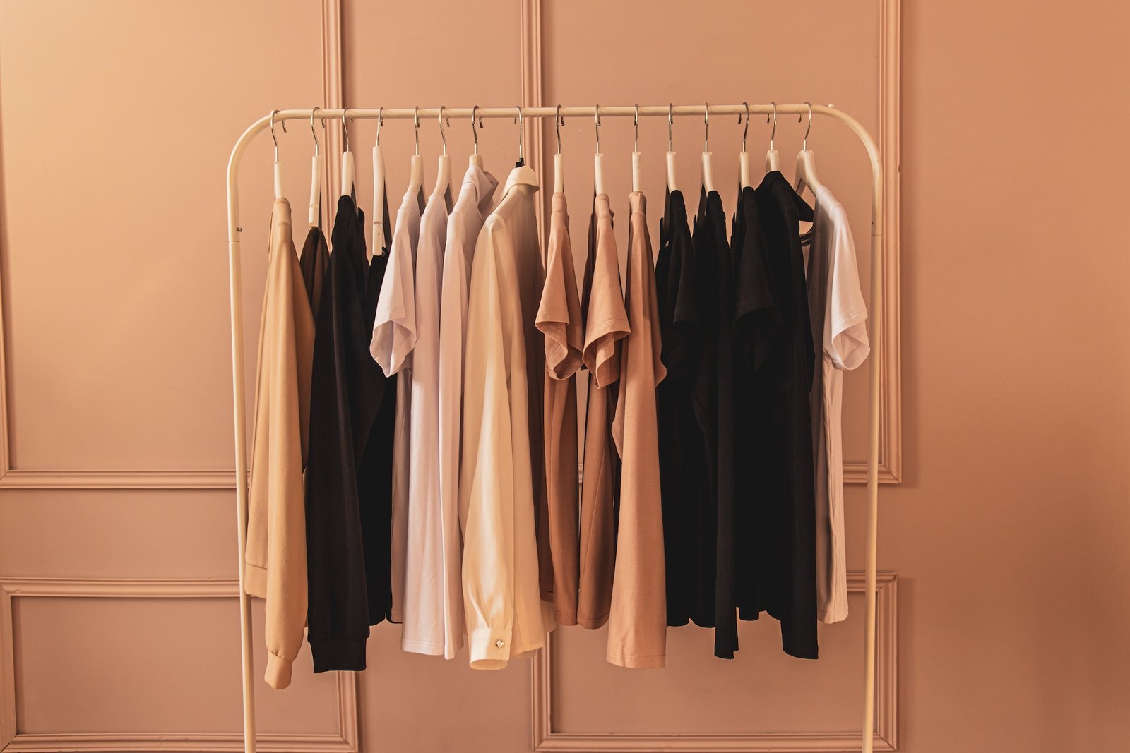 Minimalism in the wardrobe. Where and how to start